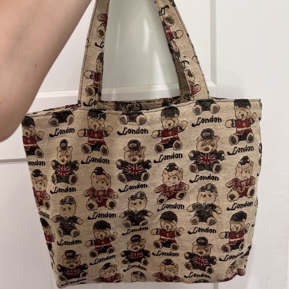 London Themed Beige Tote Bag